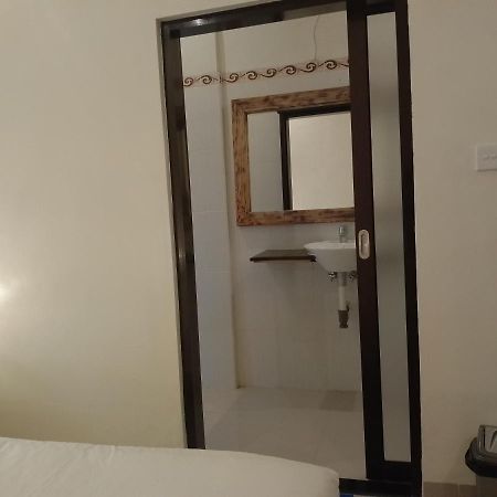Yanti Guest House Canggu Esterno foto