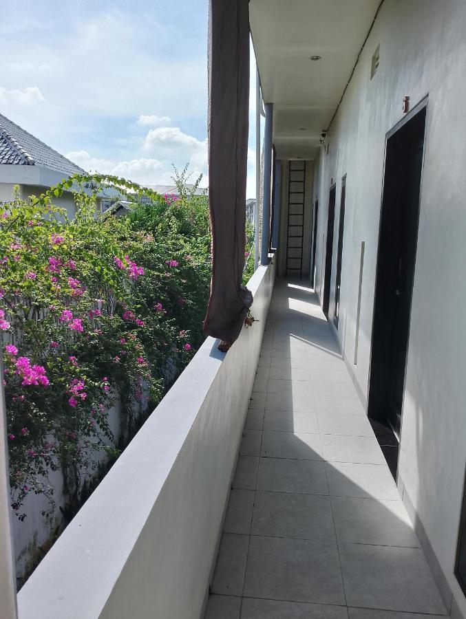 Yanti Guest House Canggu Esterno foto